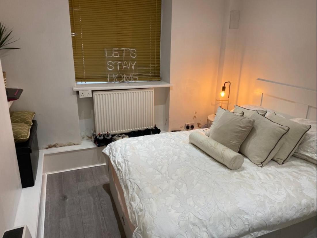 Central Private Double Bedroom In A 2Bedroom Apartment, Connected Via Underground, Overground And Many Bus Routes London Exterior foto